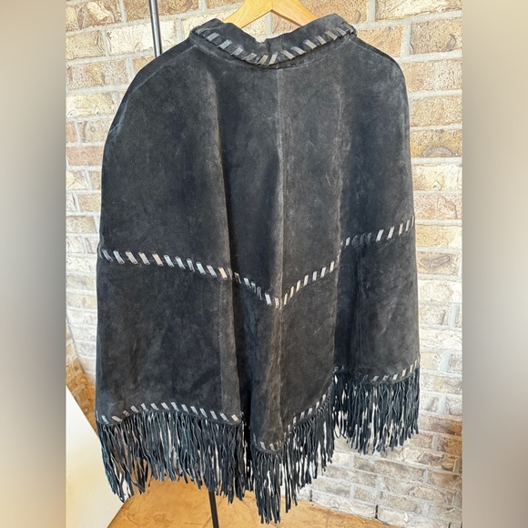 🔥 Bob Mackie Wearable Art 3X Suede Fringe Poncho – Boho Western Style 🔥 - Picture 5 of 9